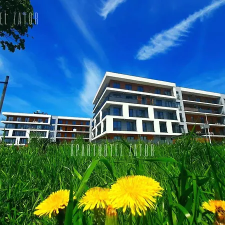 Cactus 57 Jacuzzi Apartamento 4*